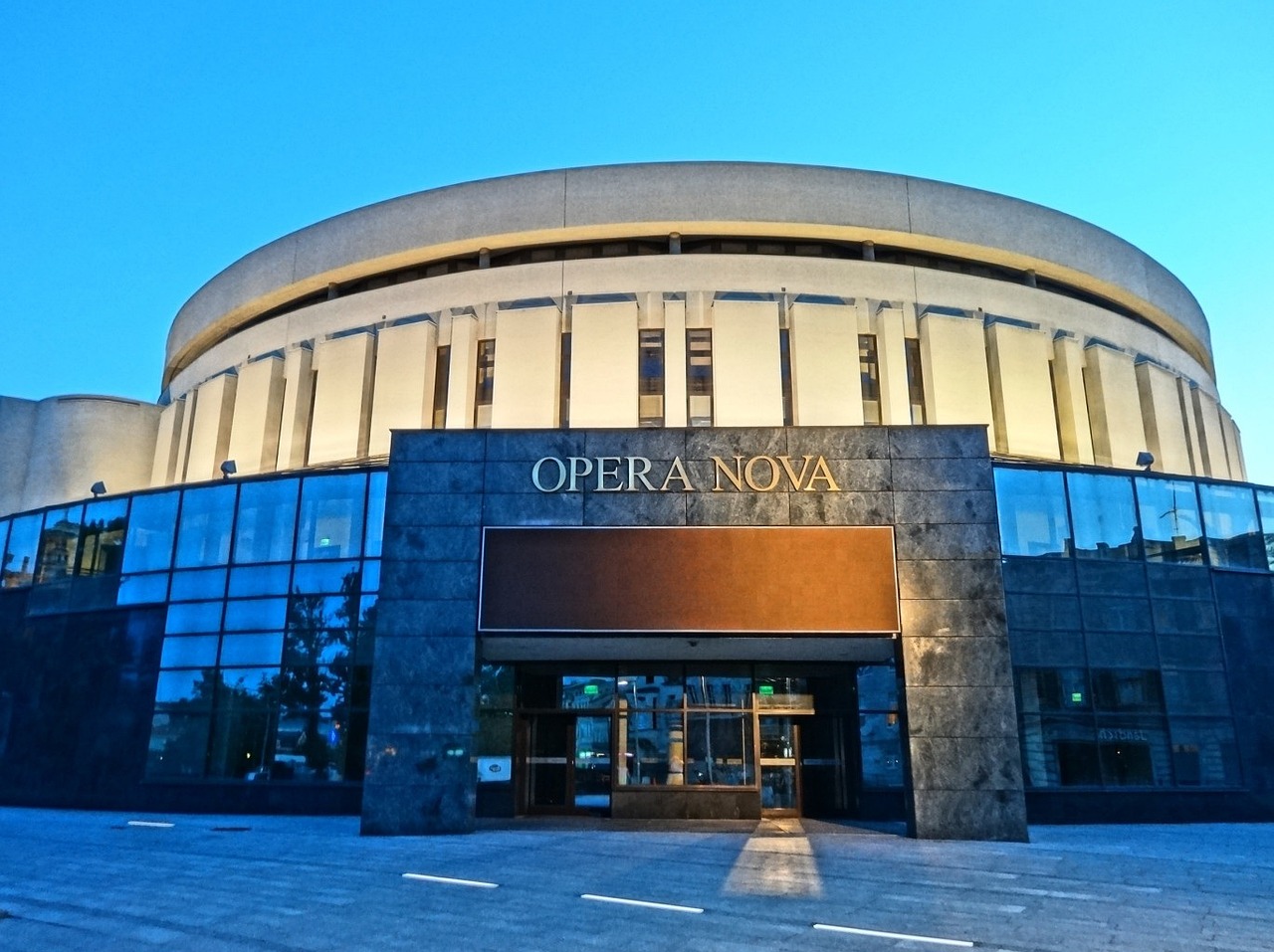 Widok na Operę Nova w Bydgoszczy